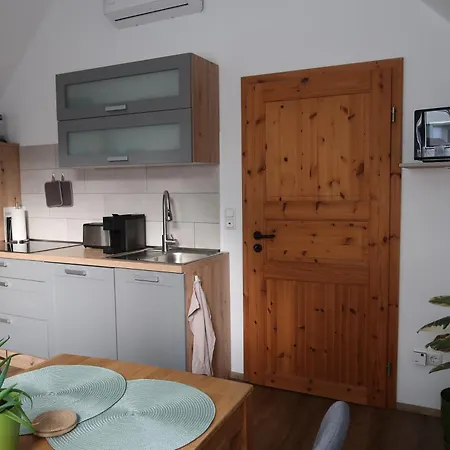 Kleine, Gemuetliche Dachgeschosswohnung Laudenbach (Rhein-Neckar)